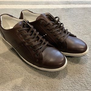 Kenneth Cole Reaction Range-r Danger Dress Sneaker